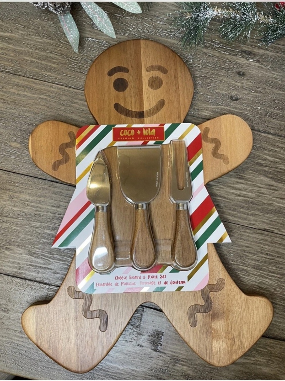 Coco + Lola Gingerbread Man Cheese Board & Knife Set By NEW